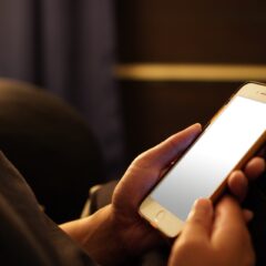 iPhone SE（第3世代）が発売されるみたいだけどiPhoneにはブラウザで「すべて選択」ができないUI上の致命的な欠陥があるのになぜ誰も指摘しない