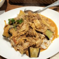 御茶ノ水駅からすぐ！チャントーヤカレーの営業時間とメニュー一覧