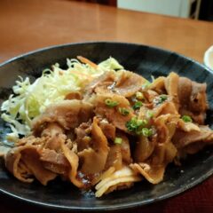 生姜焼き定食が食べたい夜に！練馬駅の南東にある「練馬食堂 汁とめし」でスタミナ焼き定食を味わう